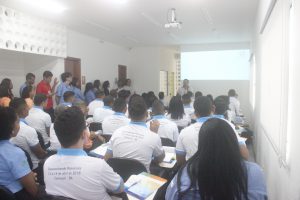 Heckel Pedreira fala aos colaboradores